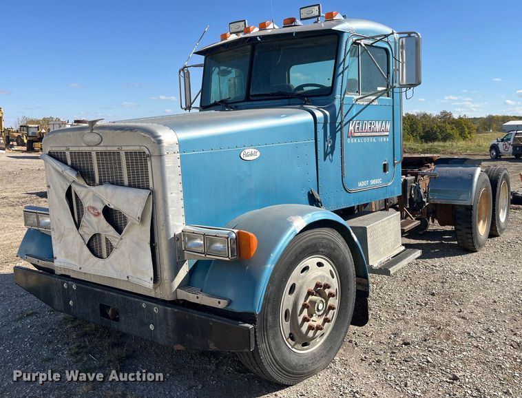 1995 Peterbilt 379 semi truck - EH2874