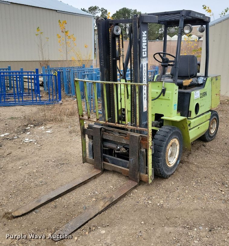 Clark GPS 30MB forklift - DN3626