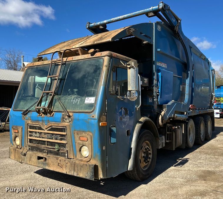 2015 Mack LEU 613 Mack refuse truck - DR2762