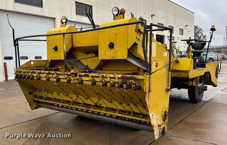 Etnyer  chip spreader - DT2118