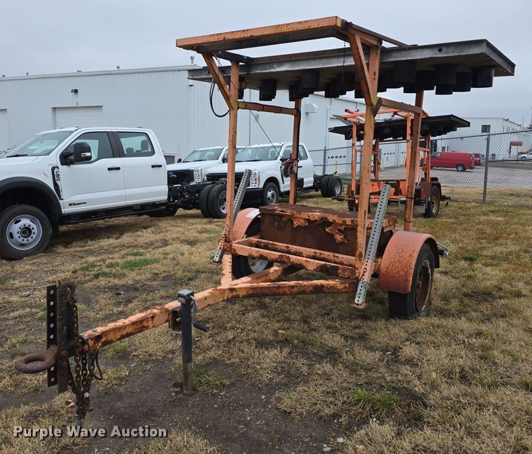 (4) arrow board trailers - DW3929