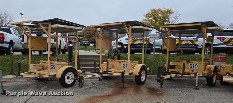 (3) Ver-Mac message board trailers - DW3932