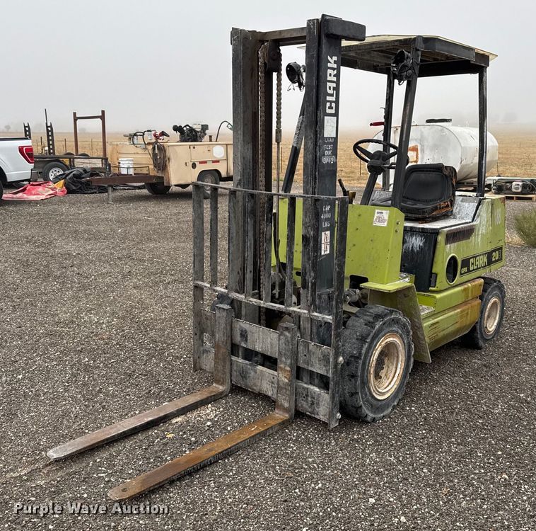 Clark GPX20E forklift - EJ3167