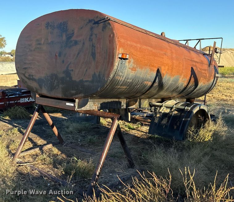 Taylor Iron-Machine Works Tank bed  - EJ3182