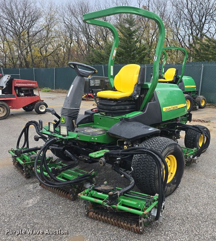 2013 John Deere 7700 Precision Cut reel mower - EK2368