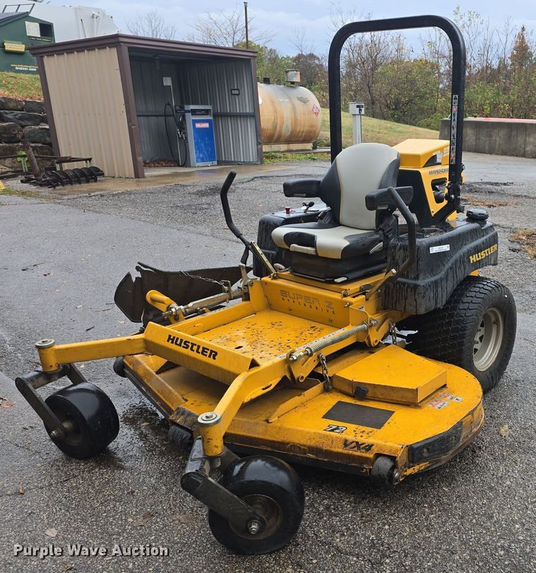 Hustler 934950 ZTR lawn mower - EK2380
