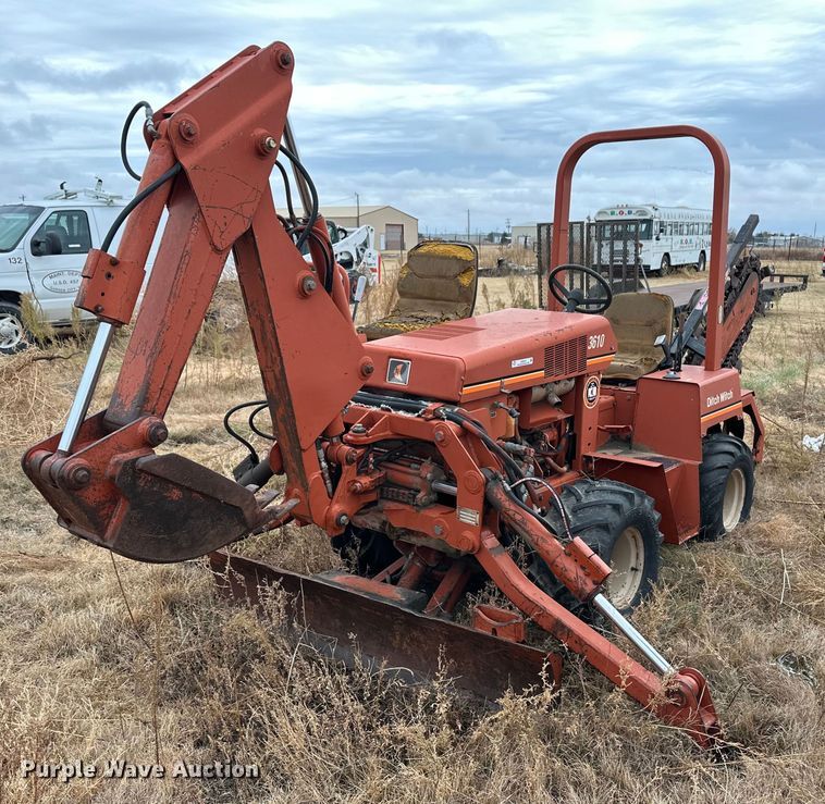 Ditch Witch 3610 trencher - ER8218