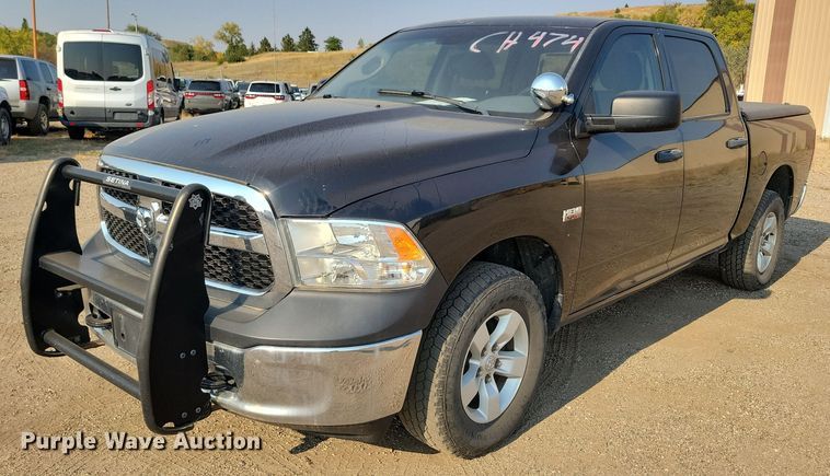 2016 Dodge  Ram 1500 SSV Crew Cab pickup truck - JH9948