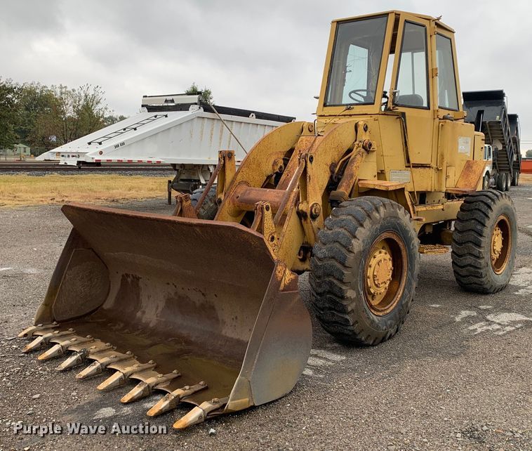 1972 Caterpillar 920 wheel loader - JT9663