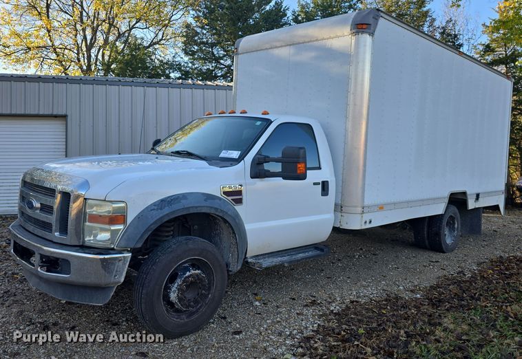 2008 Ford F550 Super Duty XLT box truck - DQ5297