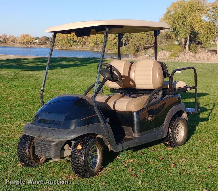 2017 Club Car Precedent I2 HF golf cart - DW0843