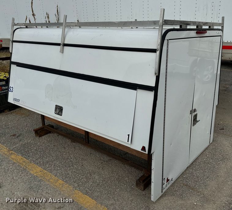 Leer slide-In utility topper - EH7245