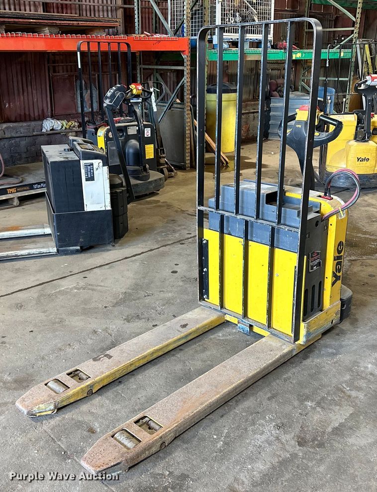 Yale MPW050-EN24T2748 pallet jack - EJ4971