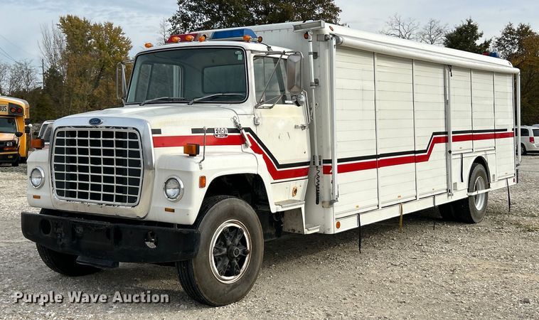 1984 Ford Conventional NL delivery truck - EK3633