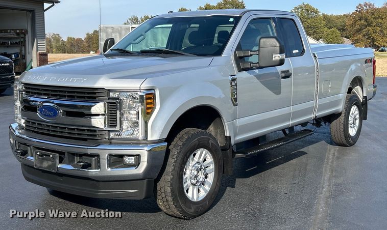 2019 Ford F250 Super Duty XLT SuperCab pickup truck - EK3643