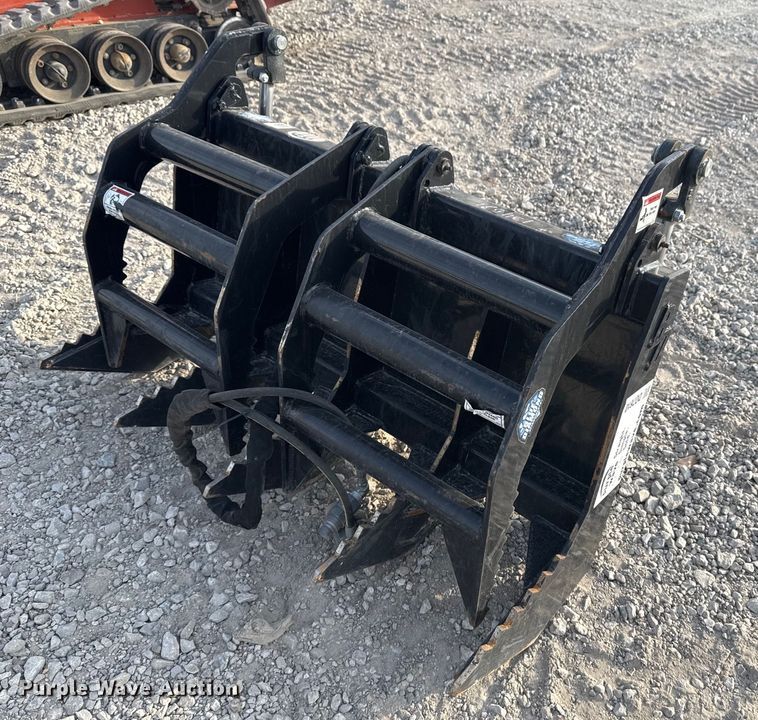 Blue Diamond compact skid steer grapple bucket - DO7610