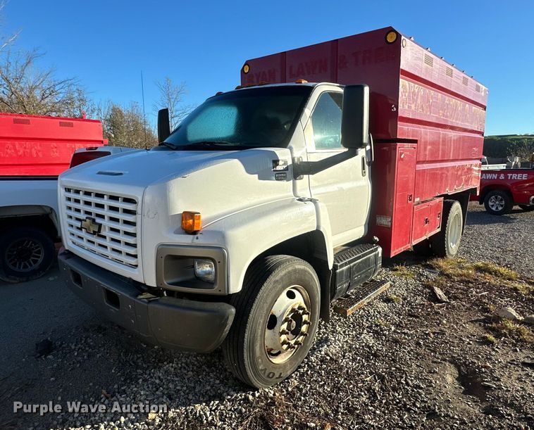 2006 Chevrolet C6500 chipper truck - DS3146