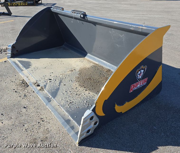 2023 Raptor Attachments SS-MPB-72-SM skid steer bucket - DV0015