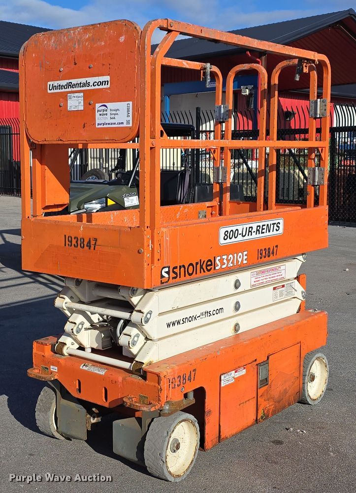 2017 Snorkel S3219E scissor lift - DV0023