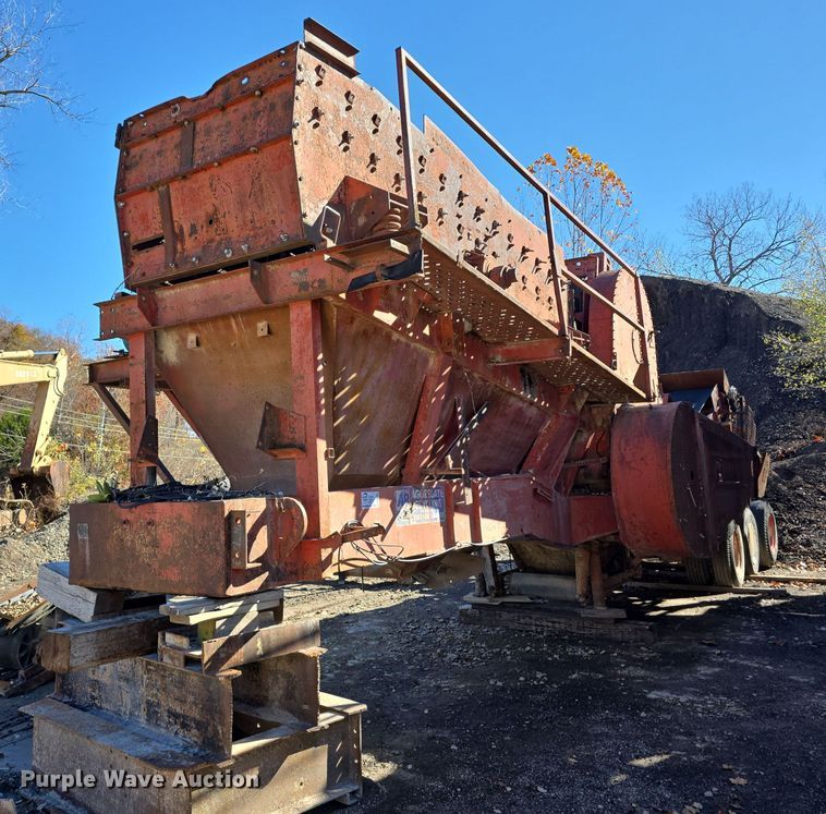 Pioneer Engineering 5239 roll crusher - DW3957