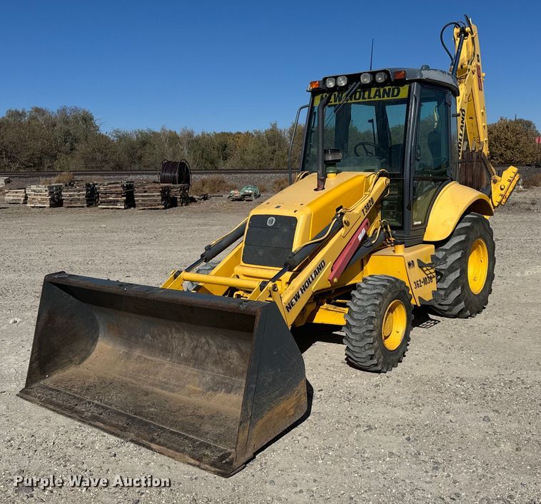 New Holland B95 backhoe - DX3732
