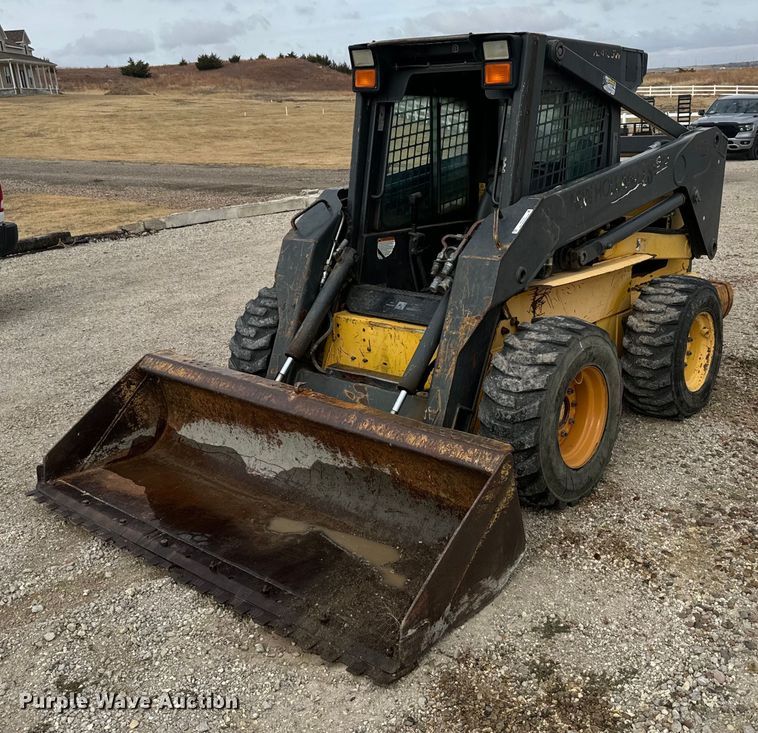 2003 New Holland LS190 skid steer loader - DX3770