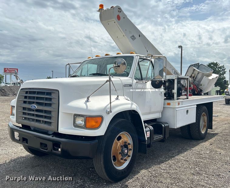 1996 Ford  F700 bucket truck - EG0805
