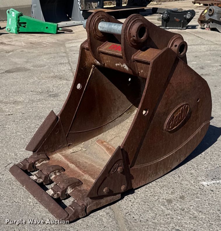 Geith EC160B excavator bucket - EJ3133