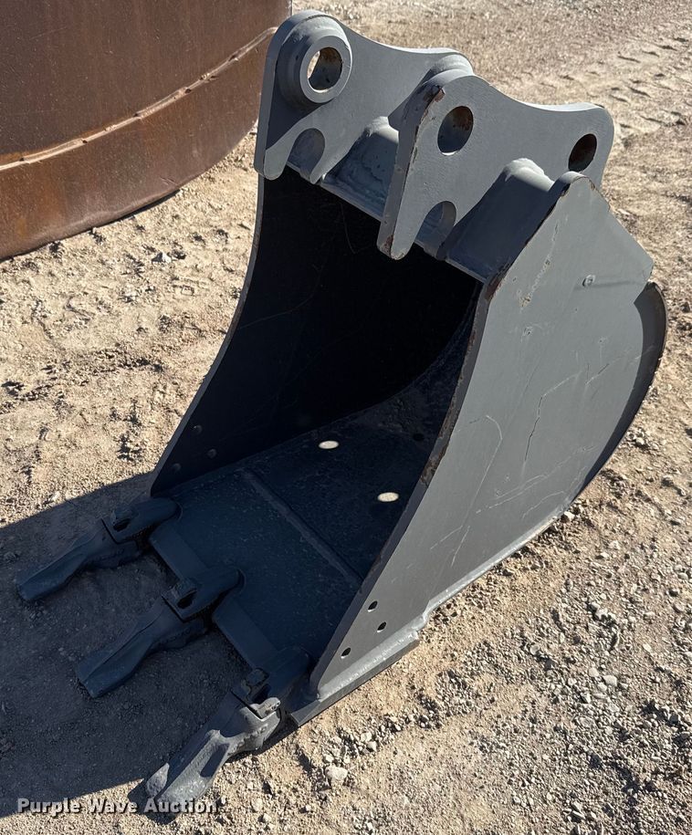 Volvo EW60 excavator bucket - EJ3148
