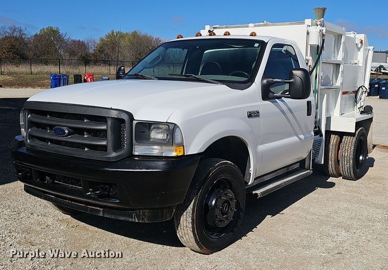 2003 Ford F550 Refuse Truck - OJ9064