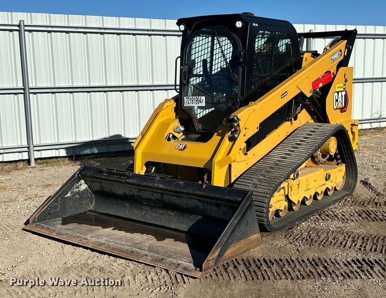 2023 Caterpillar 299D3 XE tracked skid steer loader - YA0021