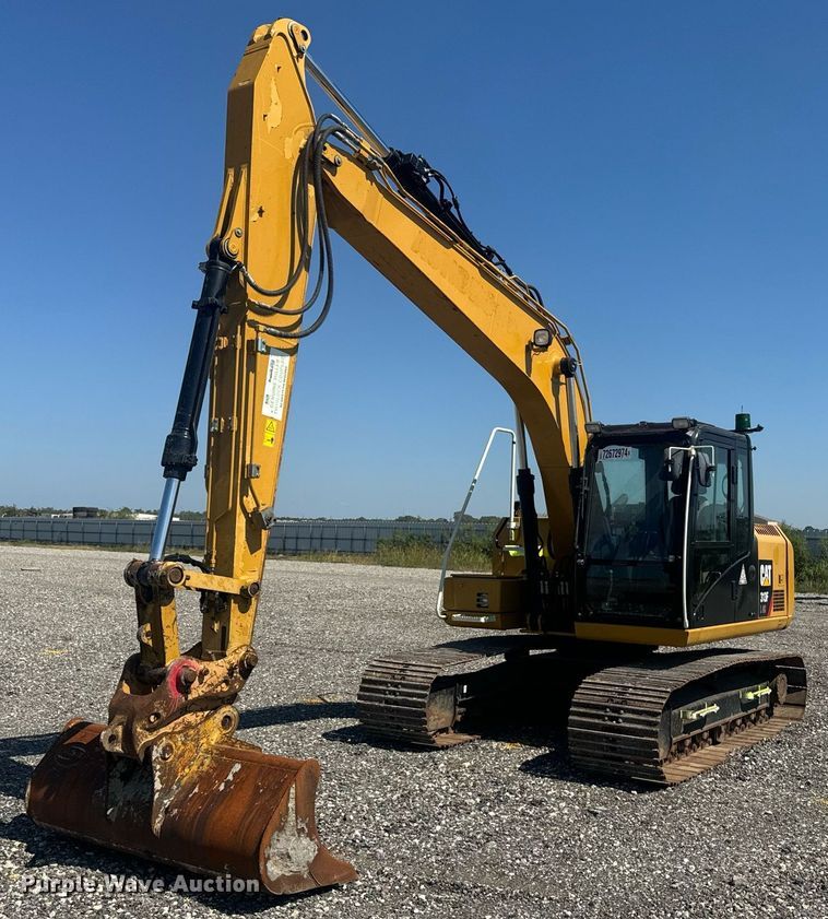 2018 Caterpillar 313F L GC excavator - YA0031