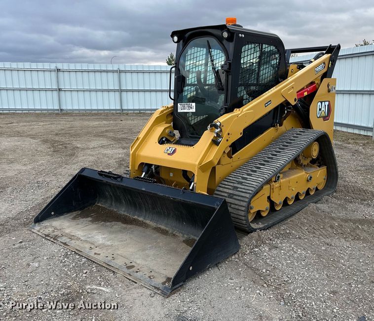 2023 Caterpillar 299D3 XE tracked skid steer loader - YA0049