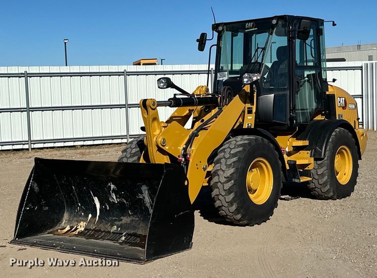 2022 Caterpillar 908M wheel loader - YA0057