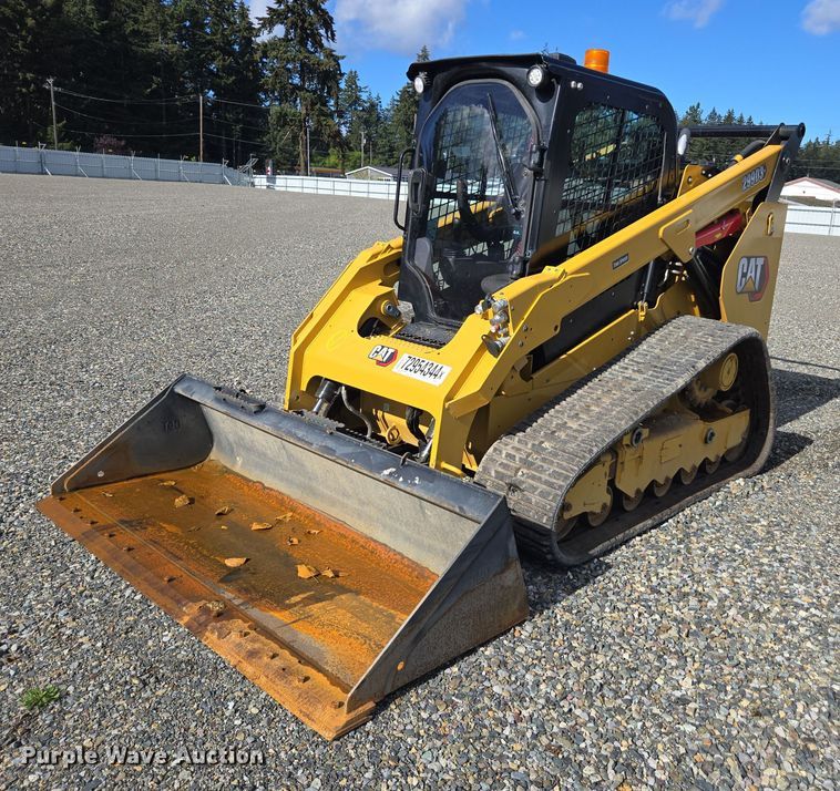 2023 Caterpillar 299D3 XE tracked skid steer loader - YA0076