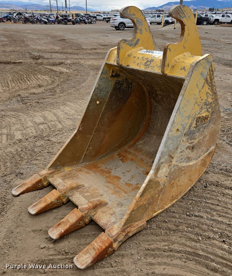 WBM 48" W excavator bucket - YA0111