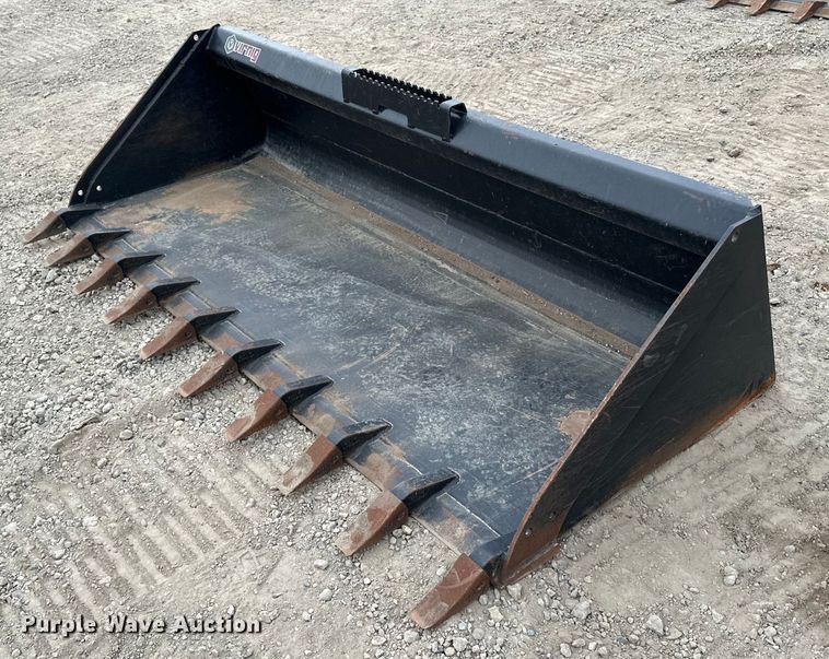 Virnig 82" W skid steer bucket - YA0120
