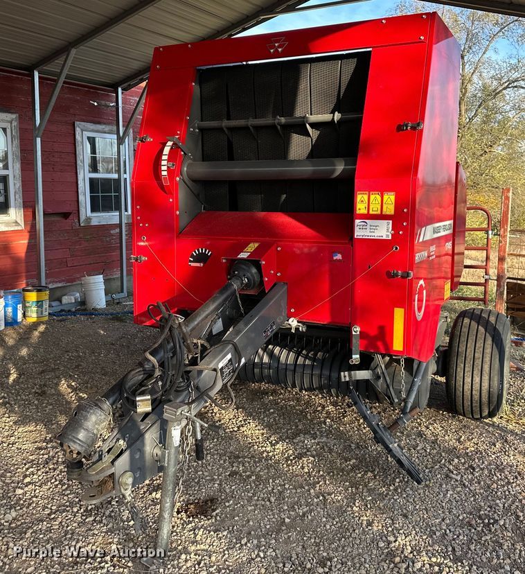 2020 Massey Ferguson 1745 round baler - DR2743