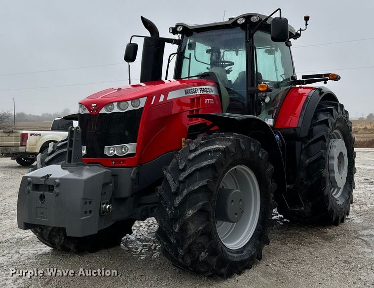 2017 Massey Ferguson 8735 MFWD tractor - DW2388