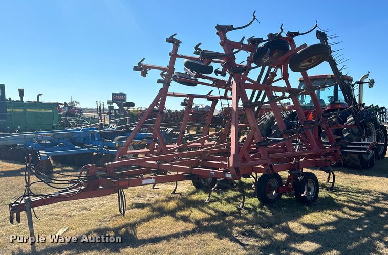 Case IH 4800 field cultivator - DX3755