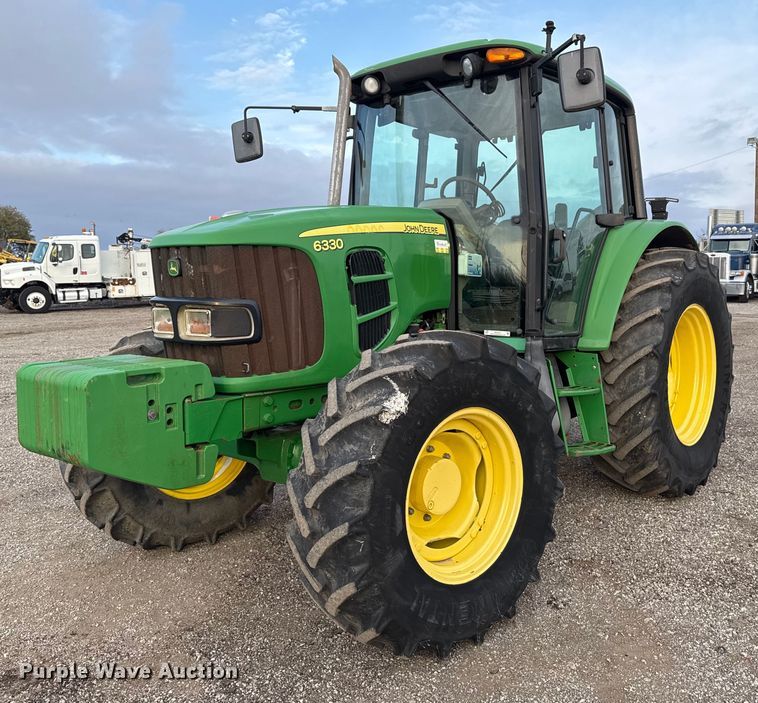 2009 John Deere 6330 MFWD tractor - EG2247