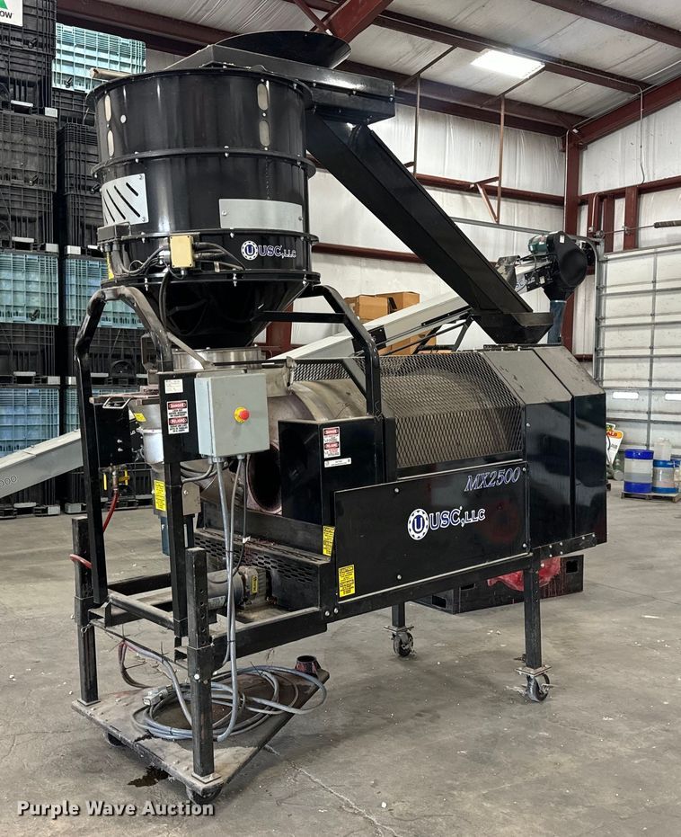 USC, LLC MX2500 seed tender - EH7264