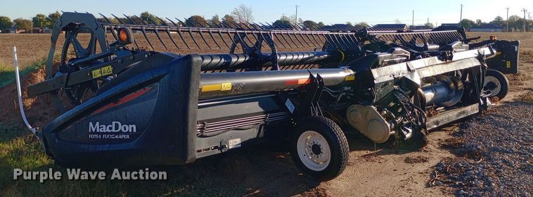 2013 MacDon FD75 flex draper head - EN8548
