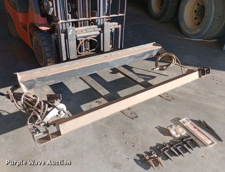 MacDon FD75 draper header parts - EN8551