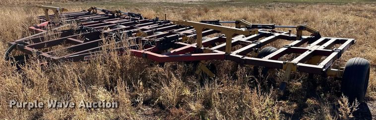 Versatile 5000 sweep plow - ER8181
