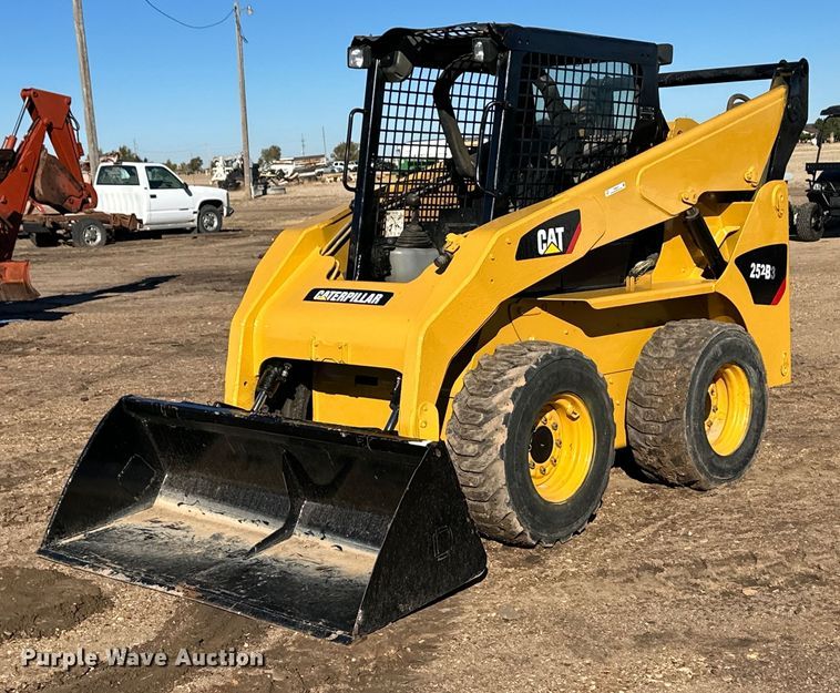 Caterpillar 252 Skid Steer Loader For Sale | Purple Wave Auction