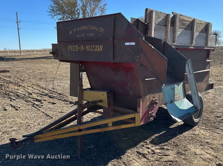 Kelly Ryan Feed-R-Wagon feed mixer - ER8414
