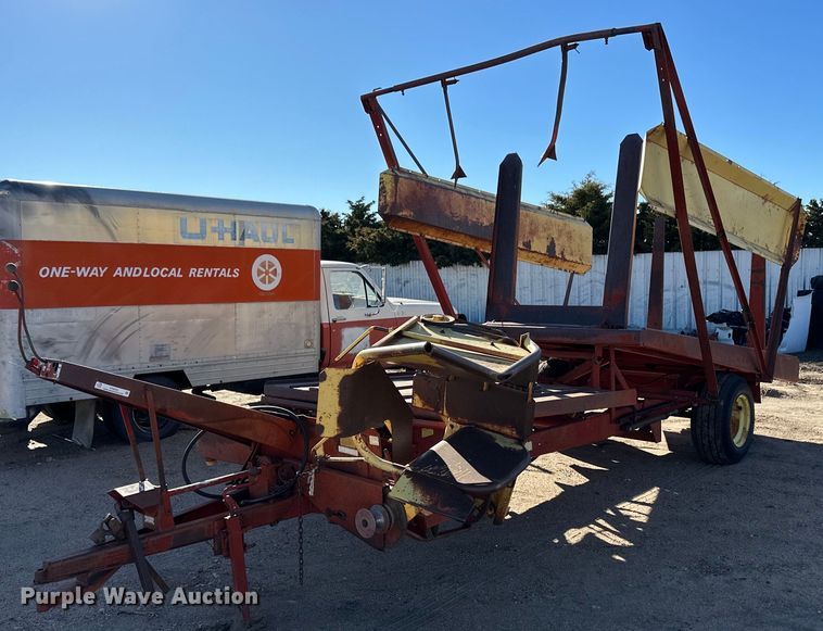 New Holland Stackliner 1000 bale stacker - ER8423