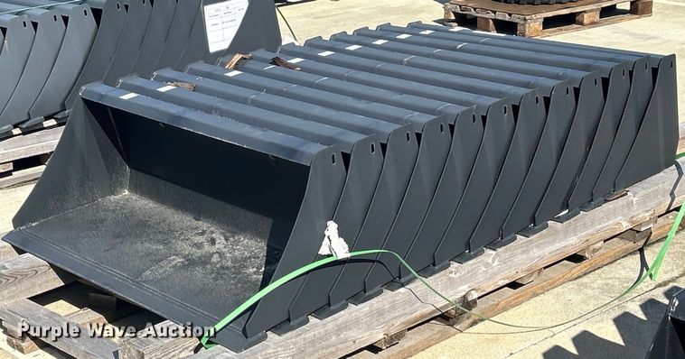 (12) 48" W buckets  - MO9270