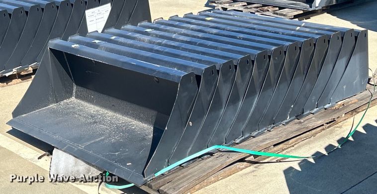 (12) 48" W buckets  - MO9274